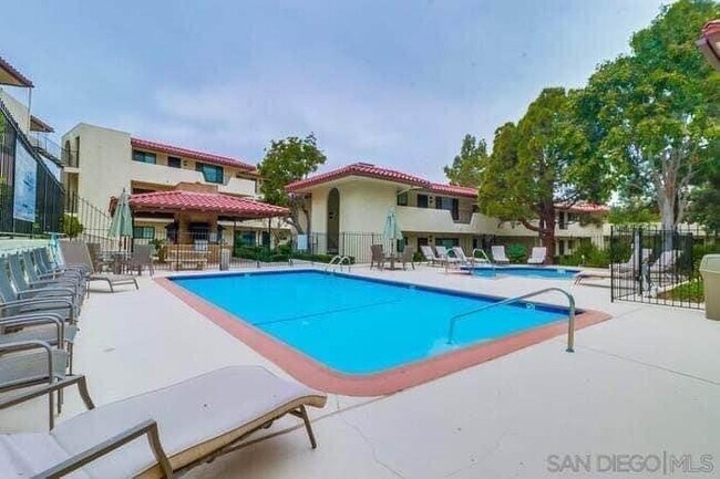 Primary Photo - 4215 Asher St