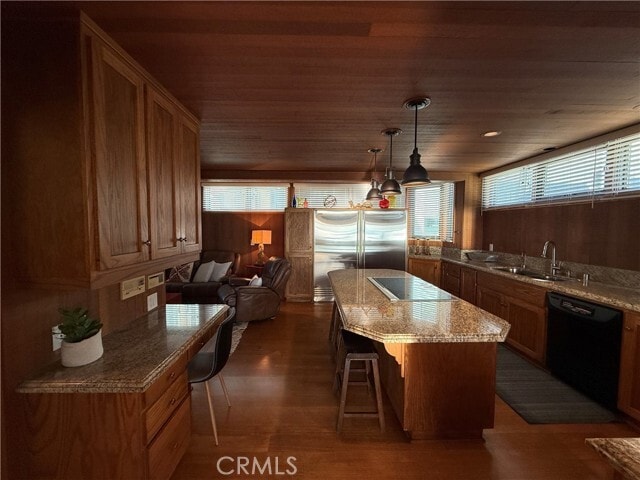 Building Photo - 72 Surfside Ave.