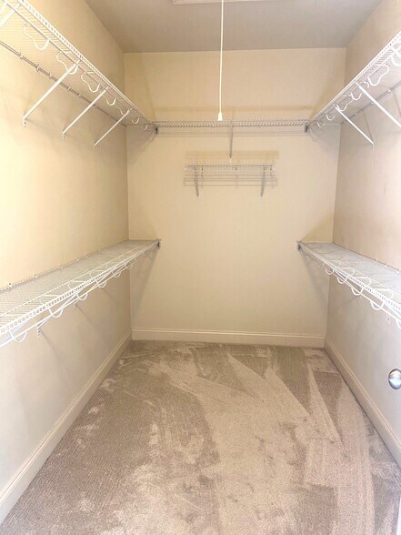 Building Photo - 4106 Eagle Ridge Ct