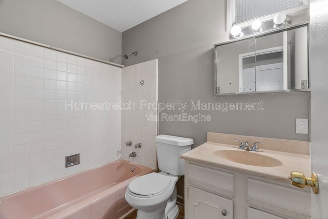 Building Photo - 2220 Argo Dr