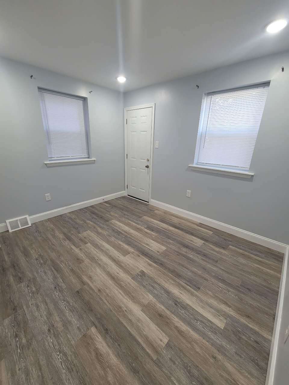 bedroom 2 - 3219 Hamilton St