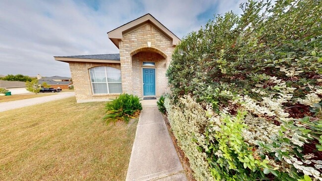 Building Photo - 601 Cattail Cir