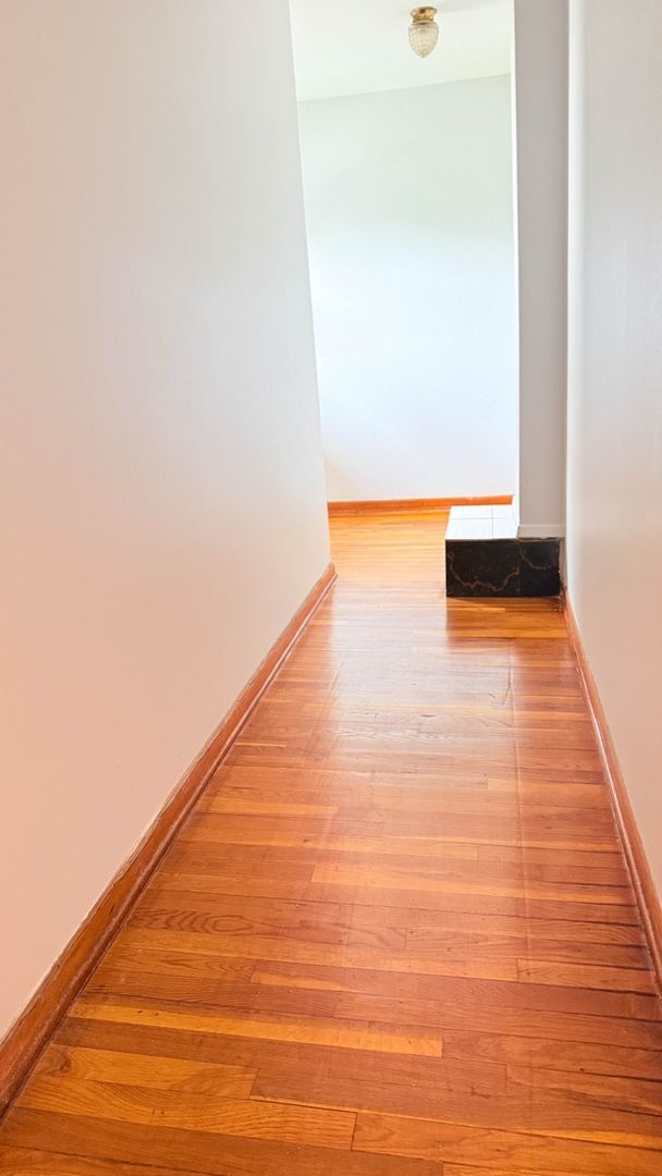 Building Photo - Charming 3BR , 2 BTHRM Duplex in Elizabeth