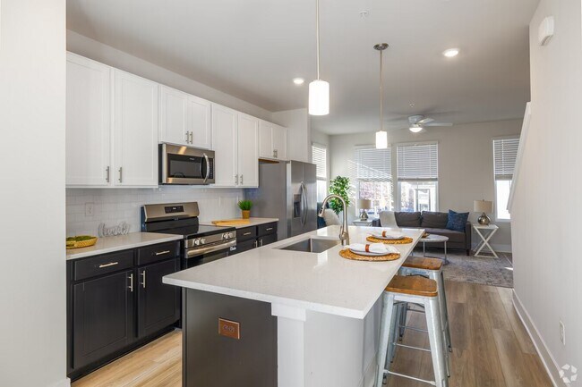 Building Photo - 1801 Guilford Ave