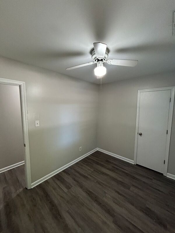 Building Photo - 2001 Old Iron Rd