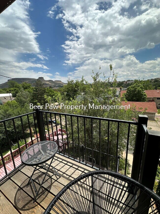 Building Photo - "Charming 4-Bed Townhouse in Golden, CO "