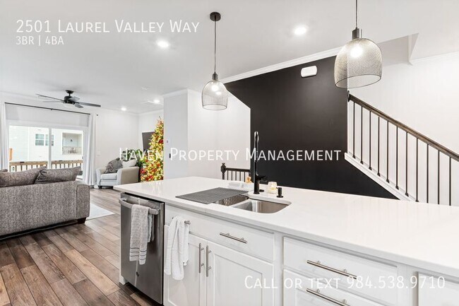 Building Photo - 2501 Laurel Valley Way