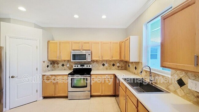 Building Photo - 8823 Haven Harbour Way