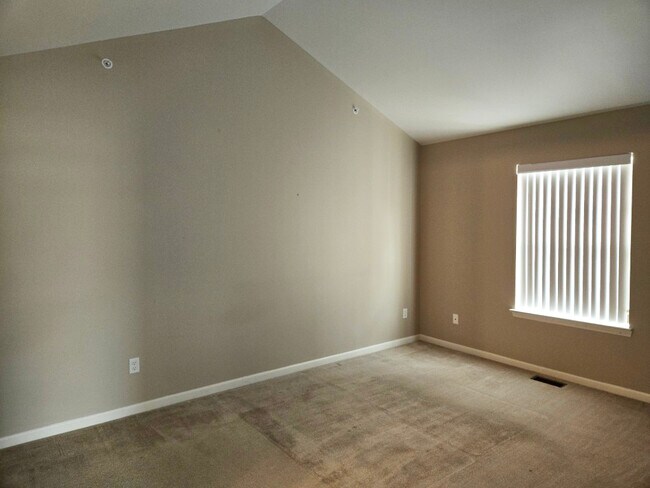 Building Photo - 29949 Fox Run Cir