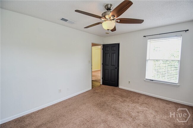 Building Photo - 5301 Walden Park Dr