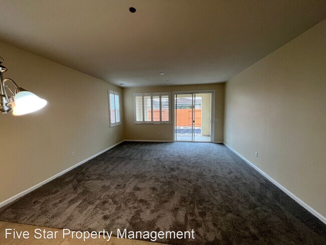 Building Photo - 4 br, 2 bath House - 1484 Rock Springs Ave