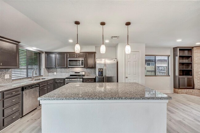 Building Photo - 10618 Sageberry Dr