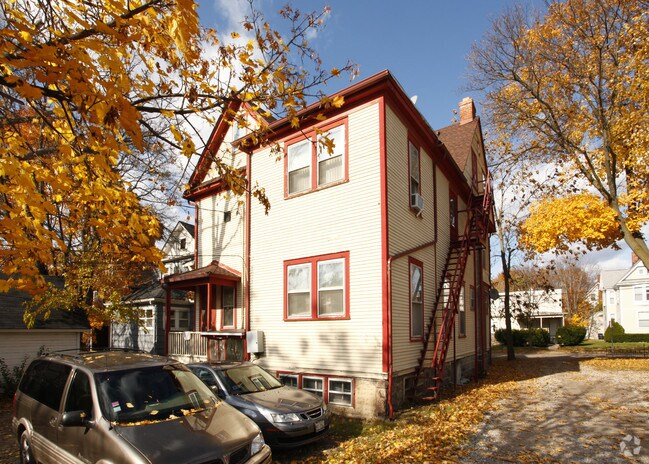 Building Photo - 312 E Jefferson St