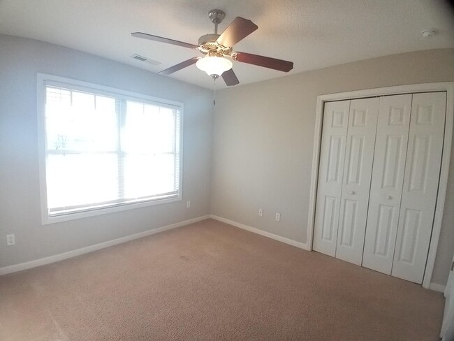 Building Photo - 3525 Drayton Dr