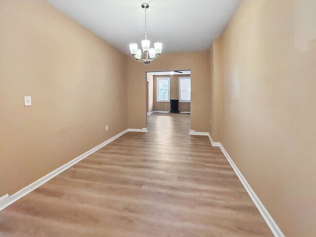 Building Photo - Beautifully Charming 3 Bedroom Home Available Now in Baltimore