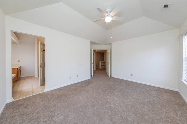 Building Photo - 308 Ferguson Bend