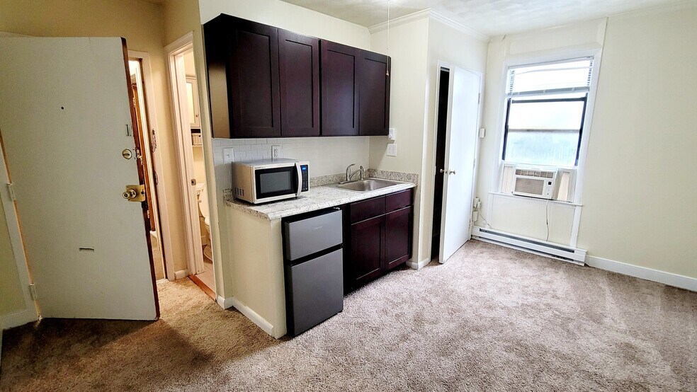 Building Photo - 3012 Chamberlayne Ave