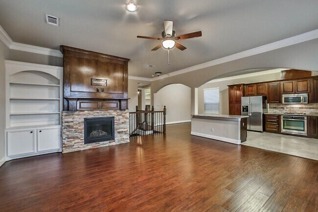 Building Photo - 11005 Upland River Dr