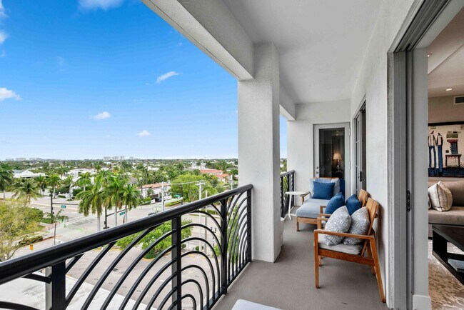 Building Photo - 155 E Boca Raton Rd
