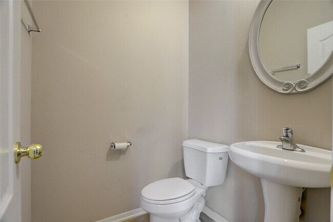 Building Photo - 13419 Sunset Bay Ln