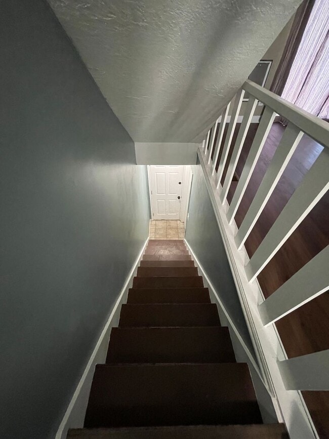 Building Photo - Beautiful 2 bed in Clearfield!