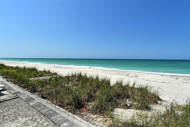Building Photo - 2800 Casey Key Rd