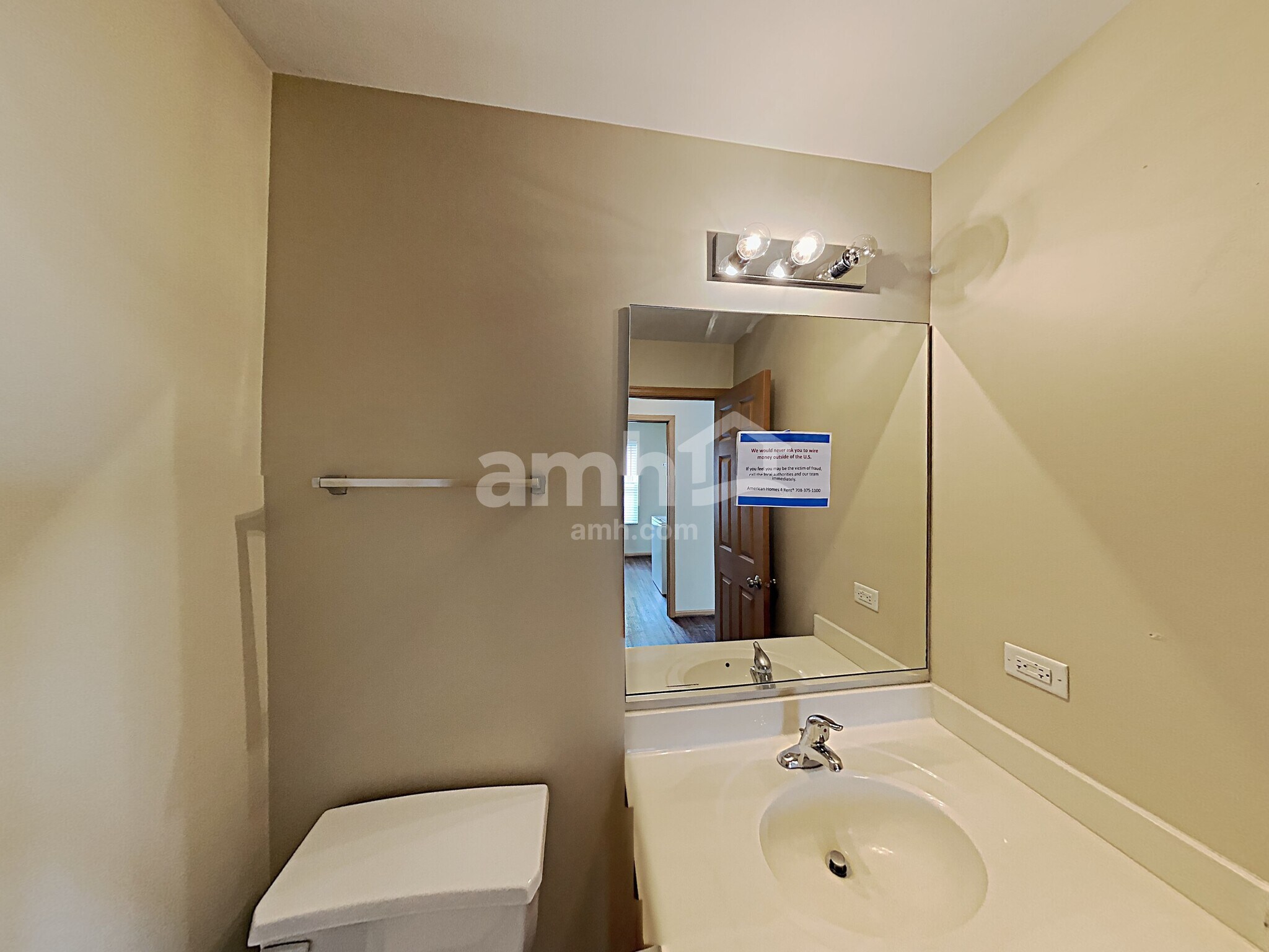 Building Photo - 6516 Roth Dr