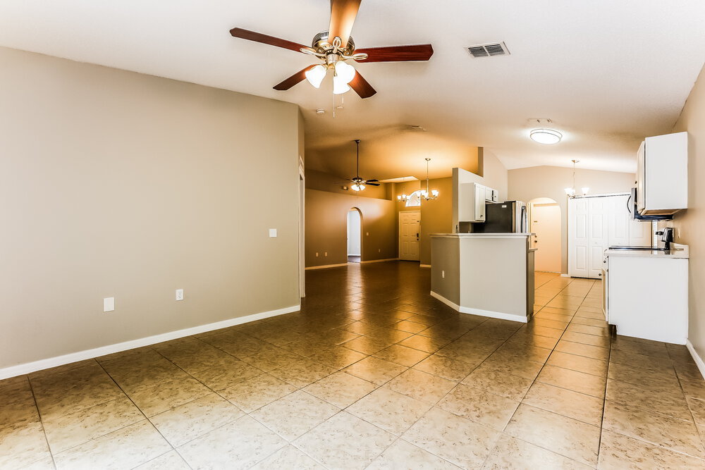 Building Photo - 6922 Crown Lake Dr