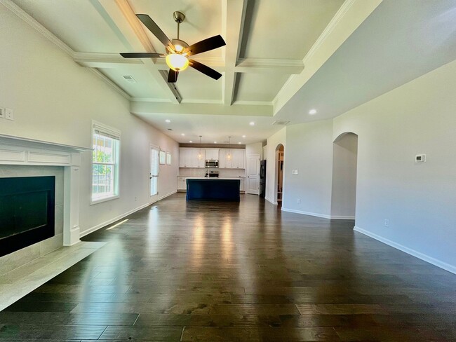 Building Photo - 311 Shoshone Cir