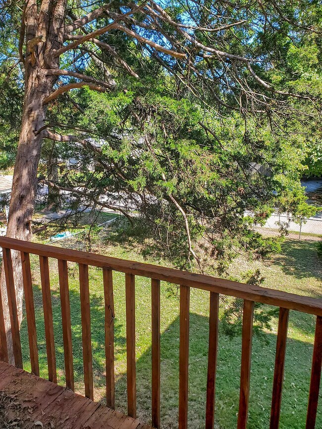 Building Photo - 1605 N Missouri Ave