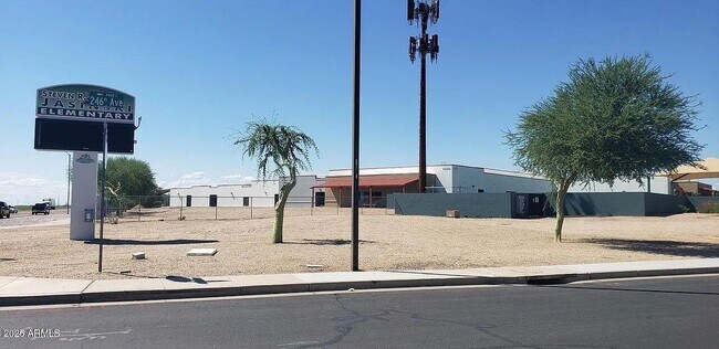 Building Photo - 24419 W Jones Ave