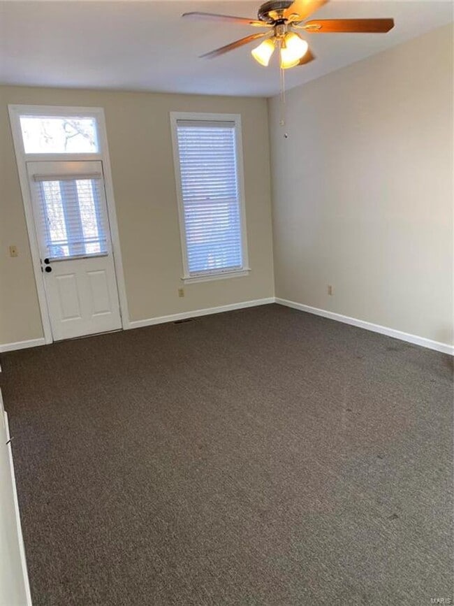 Building Photo - 816 Ann Ave