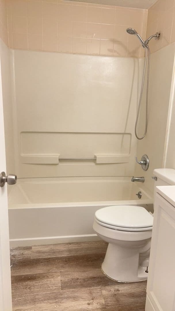 Building Photo - Coming Soon! Three Bedroom Townhome!!