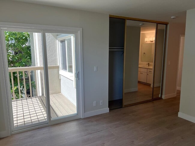 Building Photo - 210 Beach Park Blvd