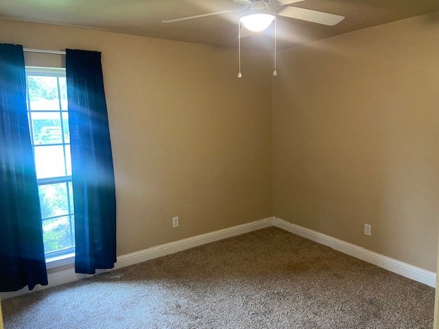 Building Photo - 6017 Hillcrest Dr