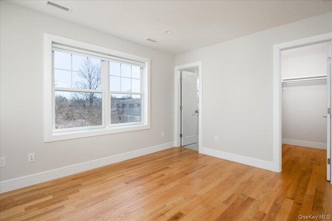 Building Photo - 91 Rockwell St