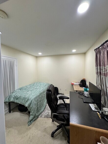Bedroom-4 - 9510 Compass Point Dr S