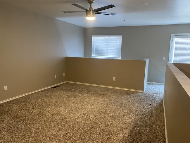 Building Photo - 1230 12th Ave SE