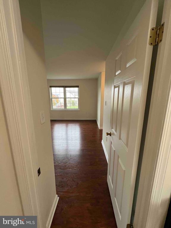 Building Photo - 6247 Spring Knoll Dr