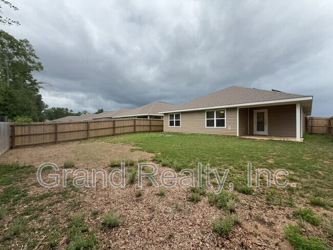 Building Photo - 4407 White Cedar Ct