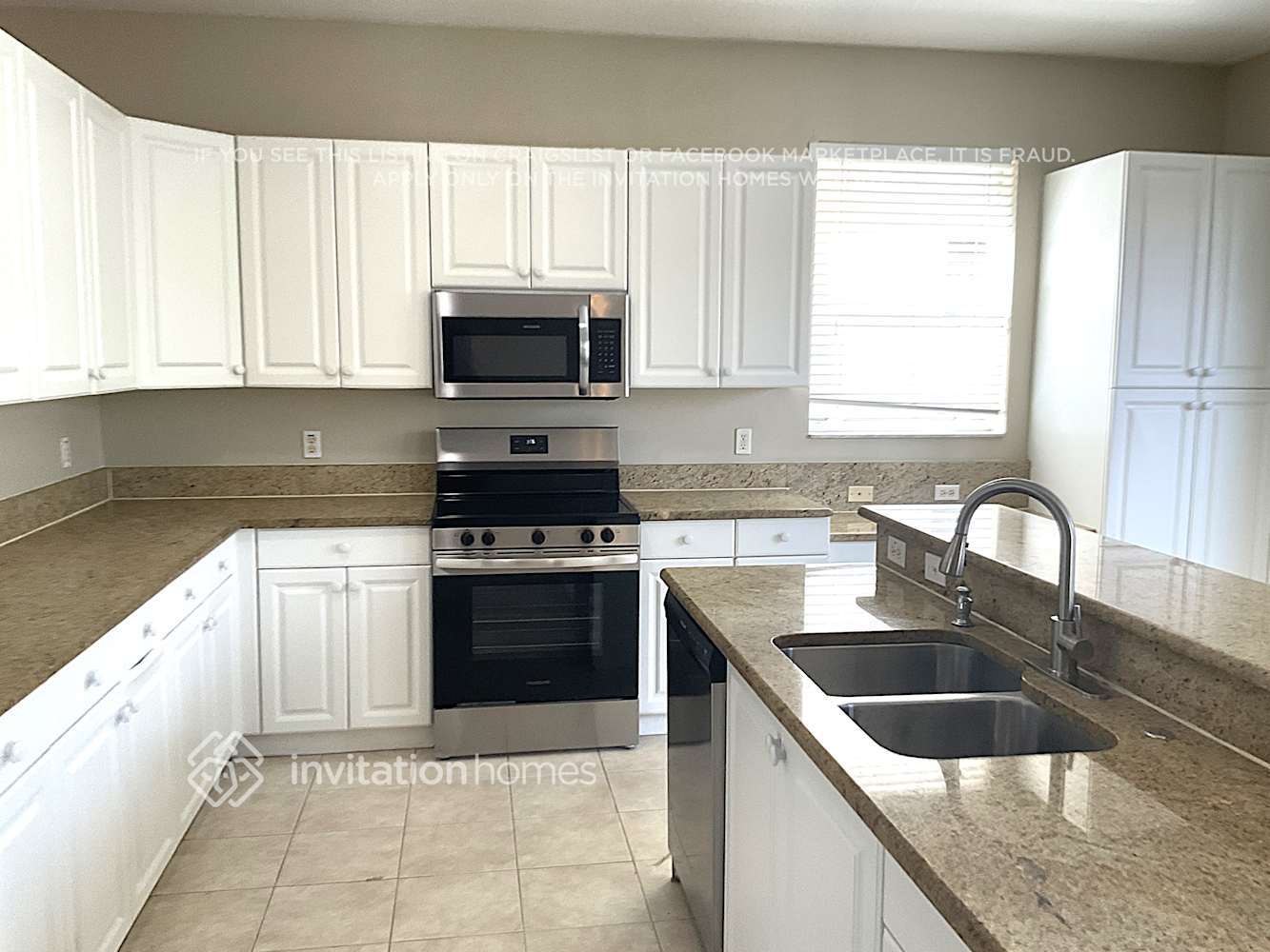 Building Photo - 1560 Fiddlewood Ct