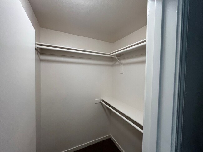 Building Photo - Beautiful home ready for rent