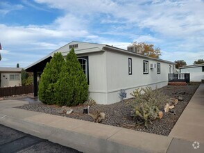 Building Photo - Remodeled 3-Bed Home in 55+ Community – Pe...