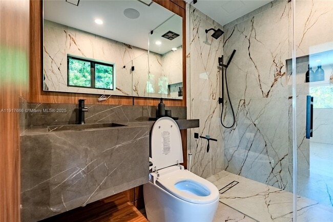 Building Photo - 3711 Battersea Rd