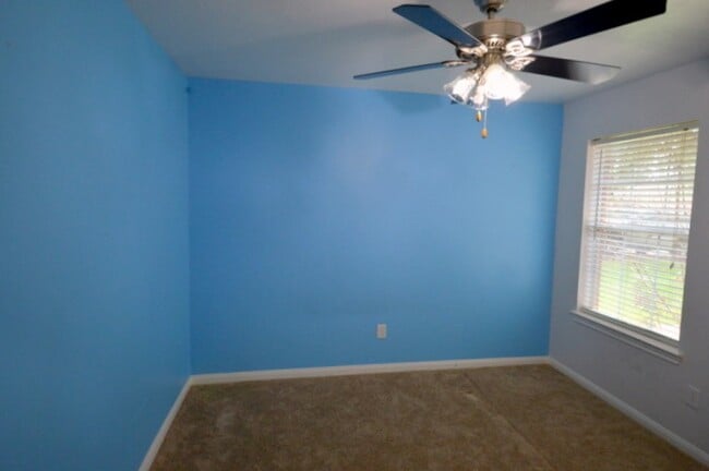 Building Photo - 8311 Kingsbridge Meadow Dr