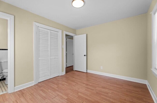 Building Photo - 4149 Woodcrest Rd
