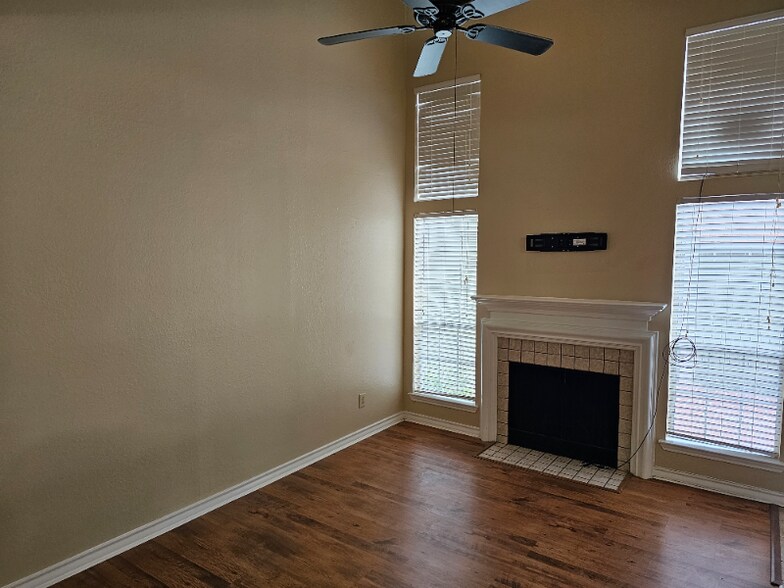 Building Photo - 6220 Bentwood Trail