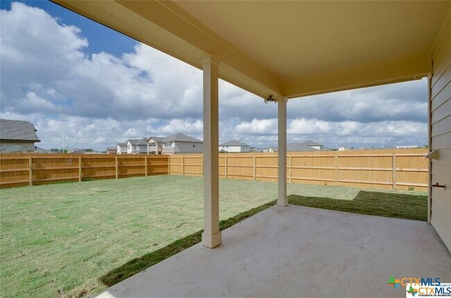 Building Photo - 271 Limestone Creek