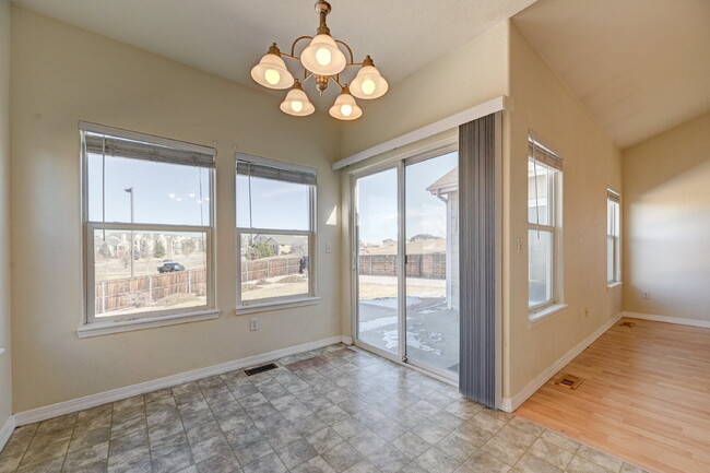 Building Photo - $2,750.00, 3 Bed, 2 Bath Ranch Style Home ...
