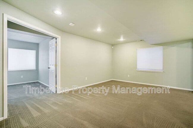 Building Photo - 14480 Tierra Dr